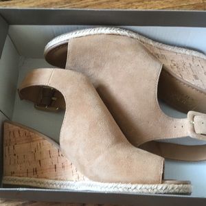 Franco Sarto Suede Wedge NIB Size 6.5